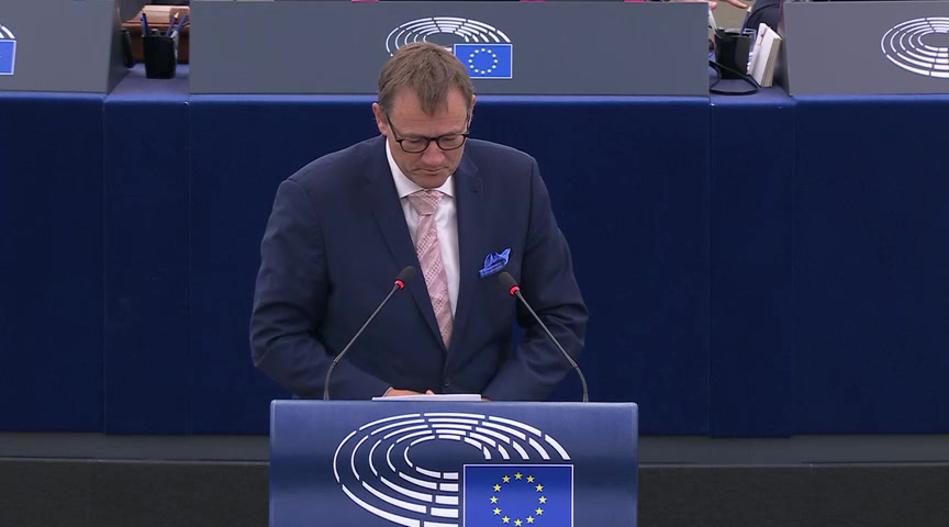 Council and Commission statements - Presentation of the programme of activities of the Danish Presidency: MEPs debate